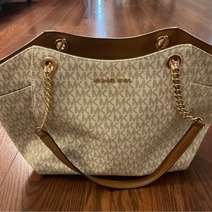 Michael Kors, Jet Set Travel Shoulder Bag, Chain Handles